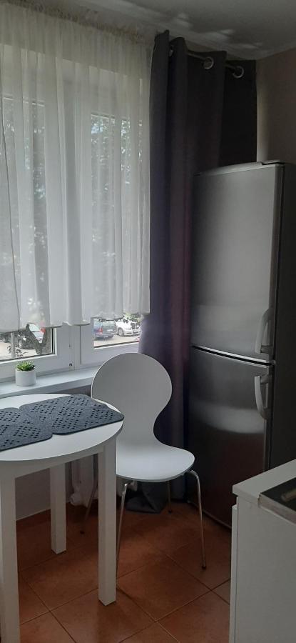 Flowers Apartament Apartment Pila Bagian luar foto